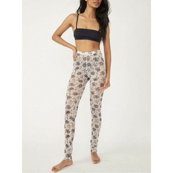 Free People Layered in Lace Legging Ivory Combo Size Medium NWT FP - Picture 1 of 7